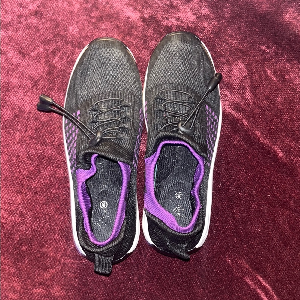 ComfortWear- Ortho Strech Cushion Shoes size Woman’s 8-1/2